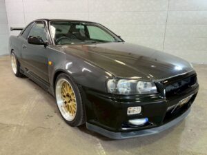 Nissan Skyline front view