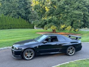 Nissan Skyline GT-R M-SPEC side photo