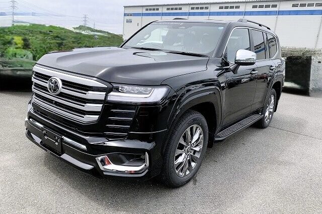 VJA300　LAND CRUISER　front view
