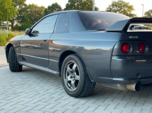 Skyline GTS-T rear picture 