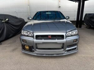 BNR34 GTR front