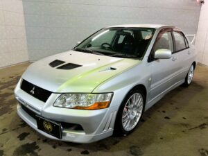 mitubishi lancer evo front view