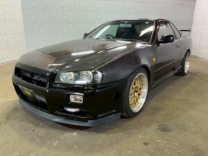 Nissan Skyline front view